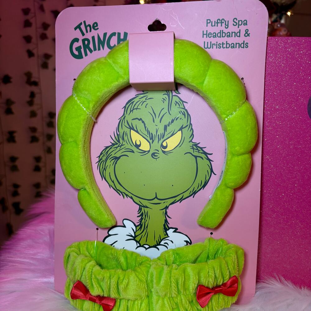 NEW The Grinch Puffy Spa Headband and Wristband Set